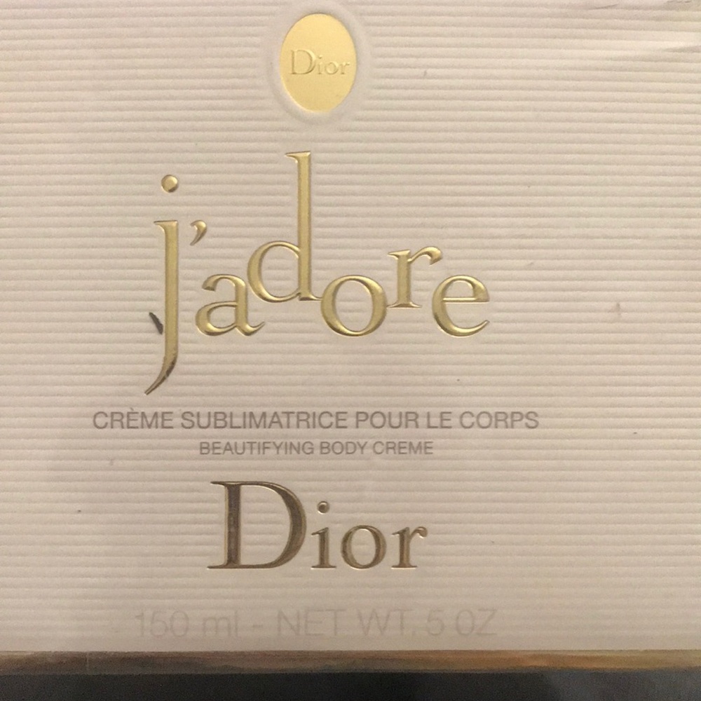DIOR J’ADORE CREME SUBLIMATRICE POUR LE CORPS